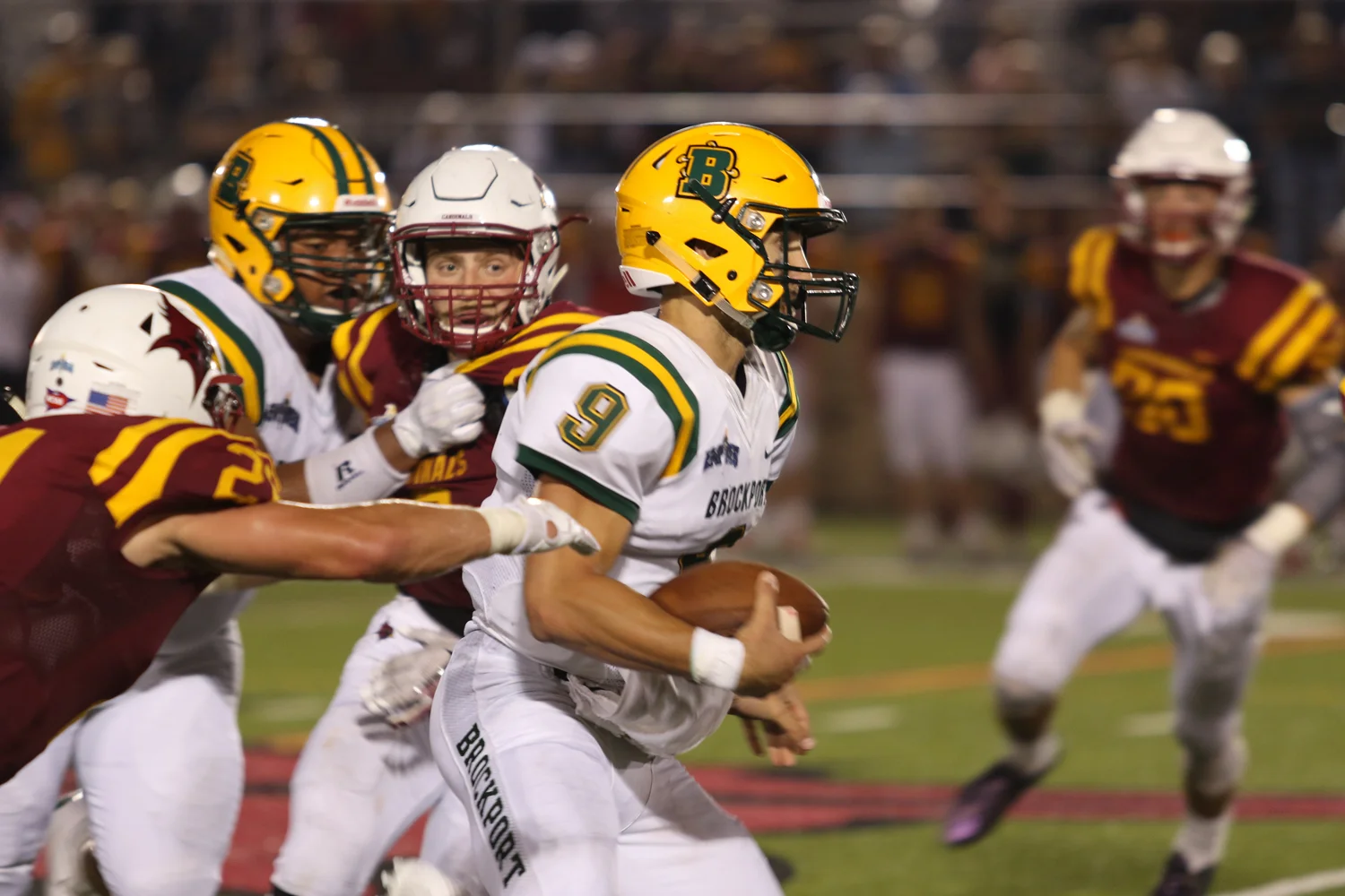 QB headed for the endzone