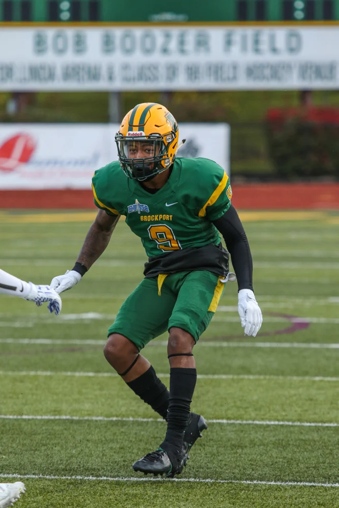 DB covering the WR