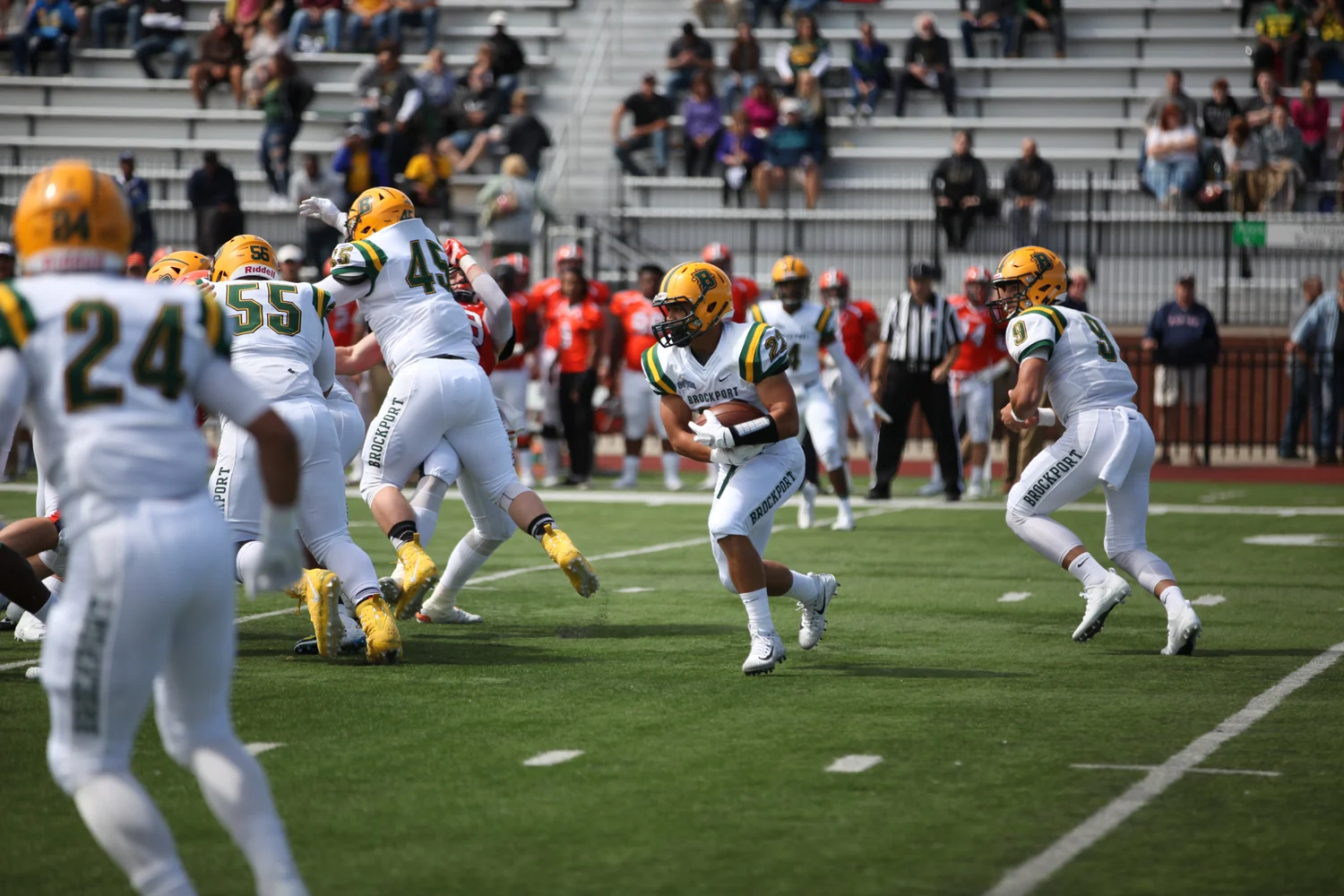 Brockport RB looking for an opening in the line