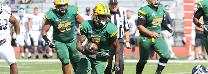 Brockport Golden Eagles WR getting down field