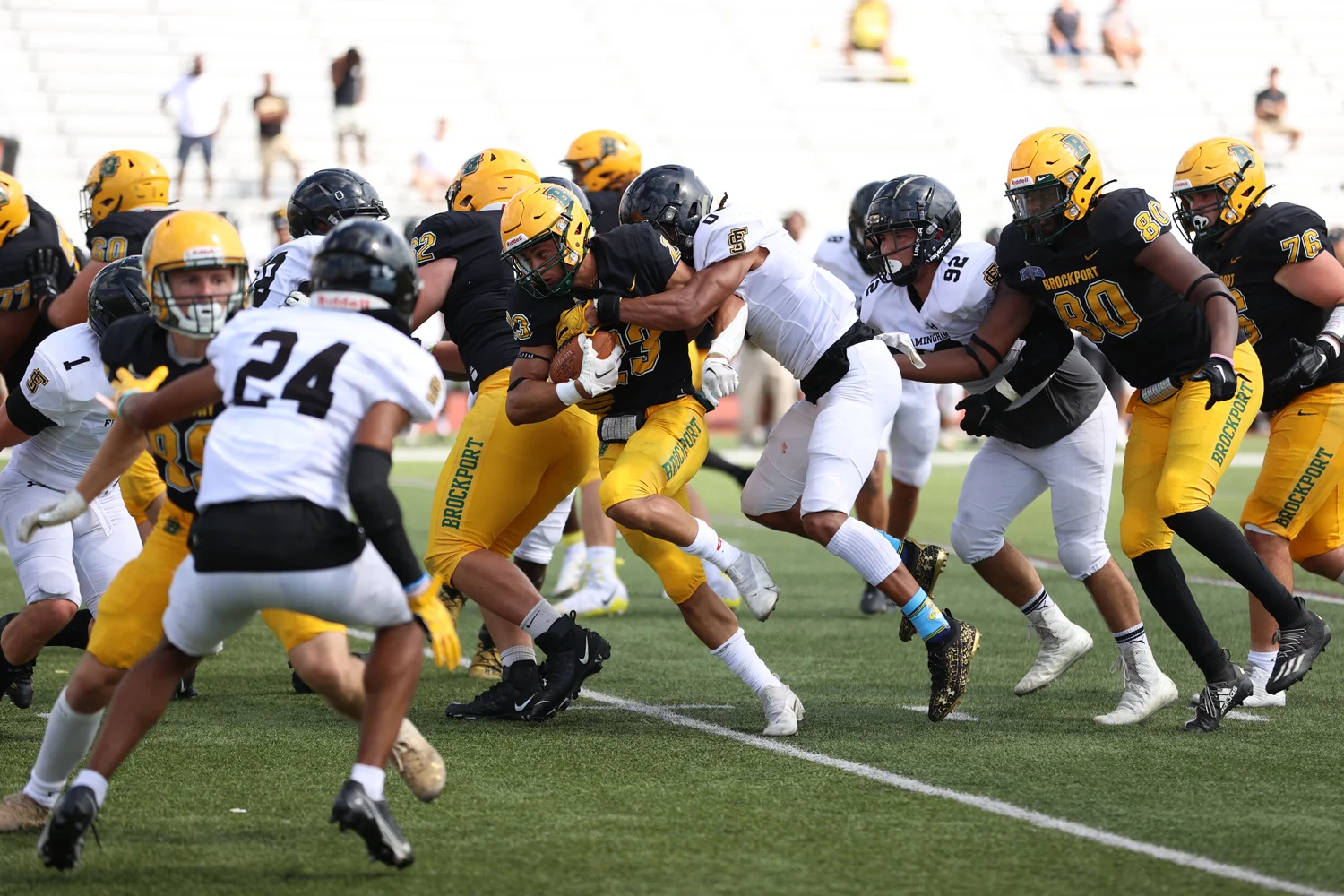 Brockport RB running through the defense picking up yards