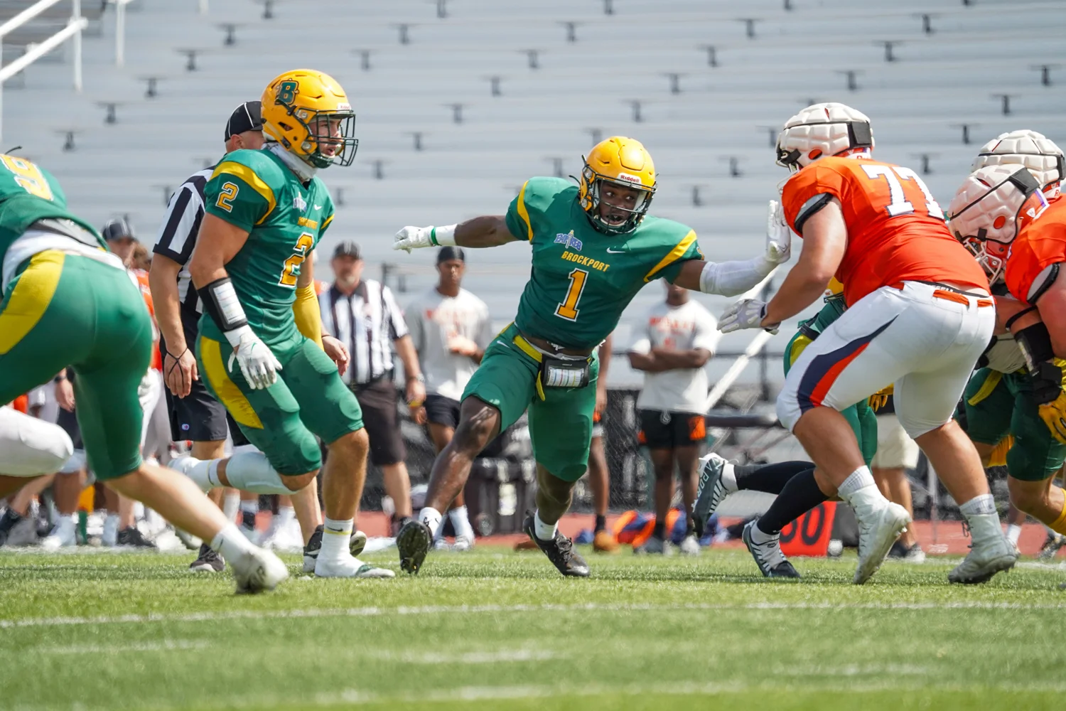 DB running to the backfield