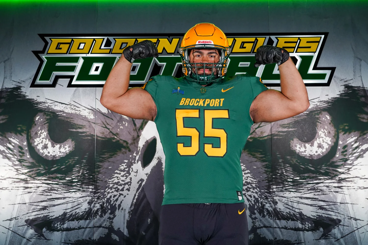 Flexing on Media Day