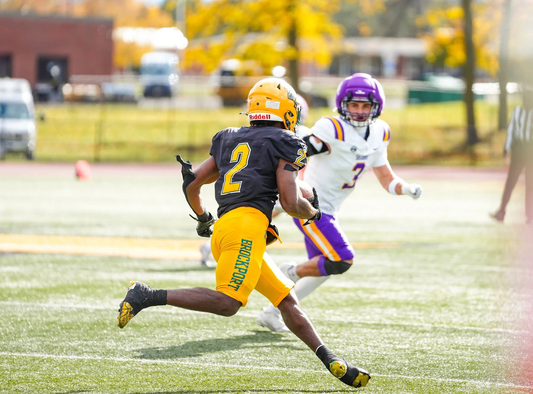 RB hitting the corner