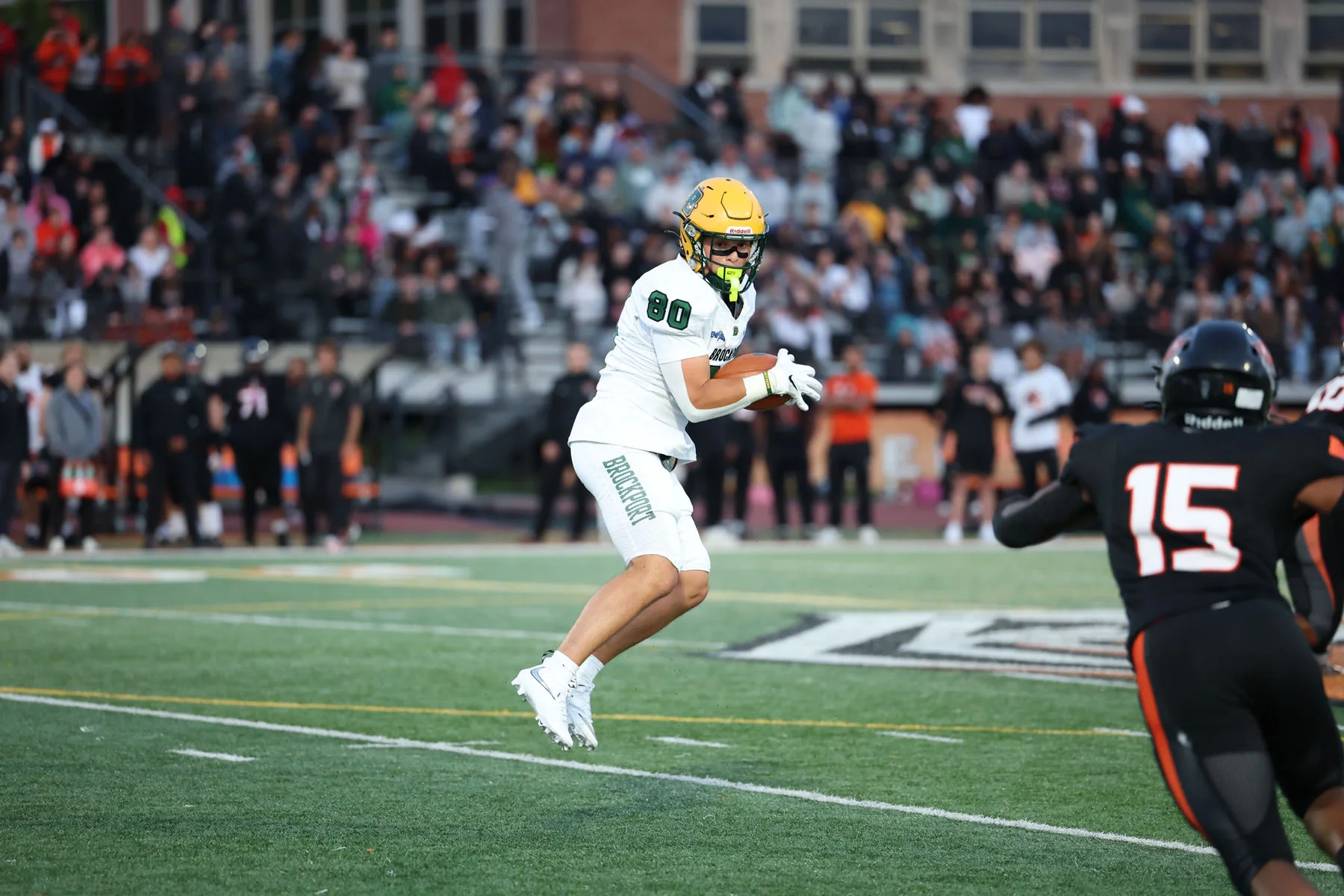 Catching and turning with the ball