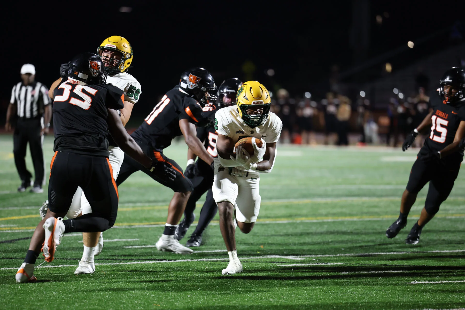 RB running into the endzone for the TD!