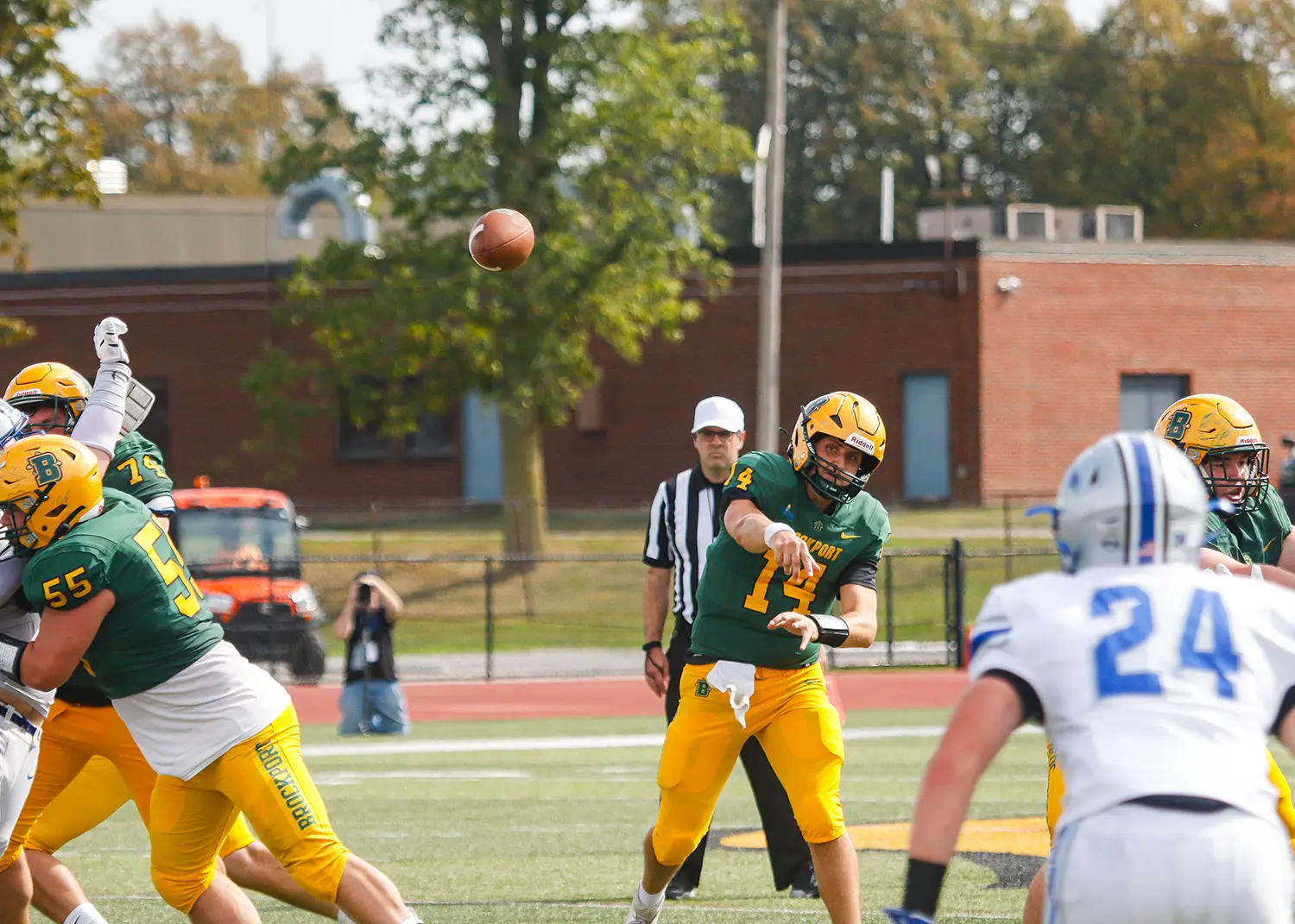Brockport QB Throwing the Ball