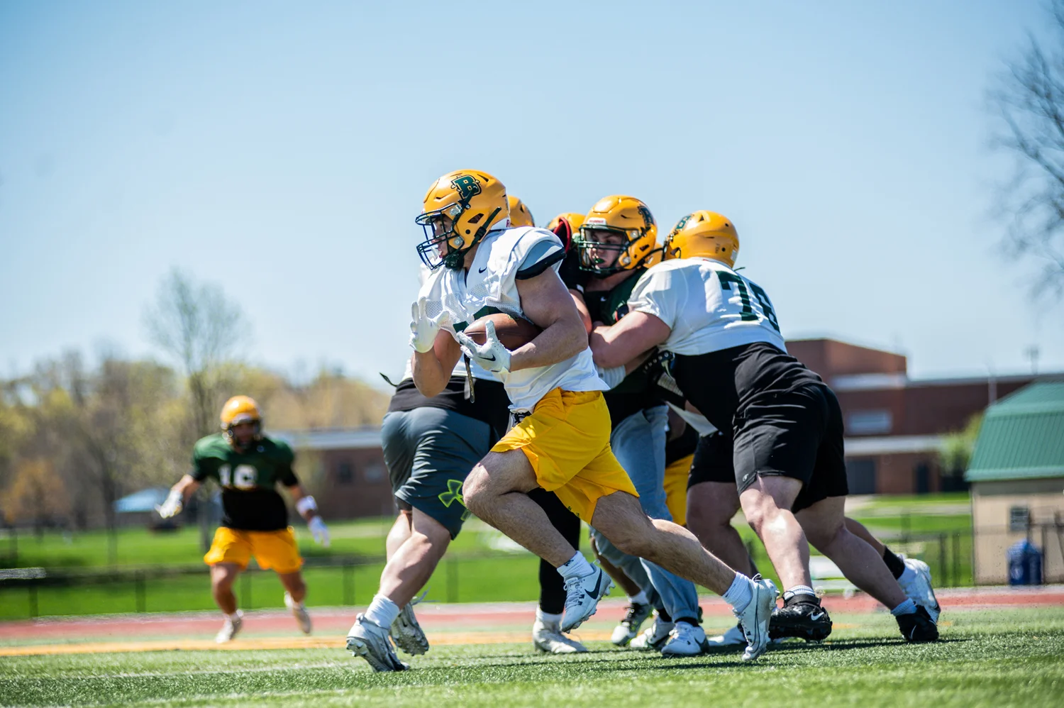 RB hitting the corner