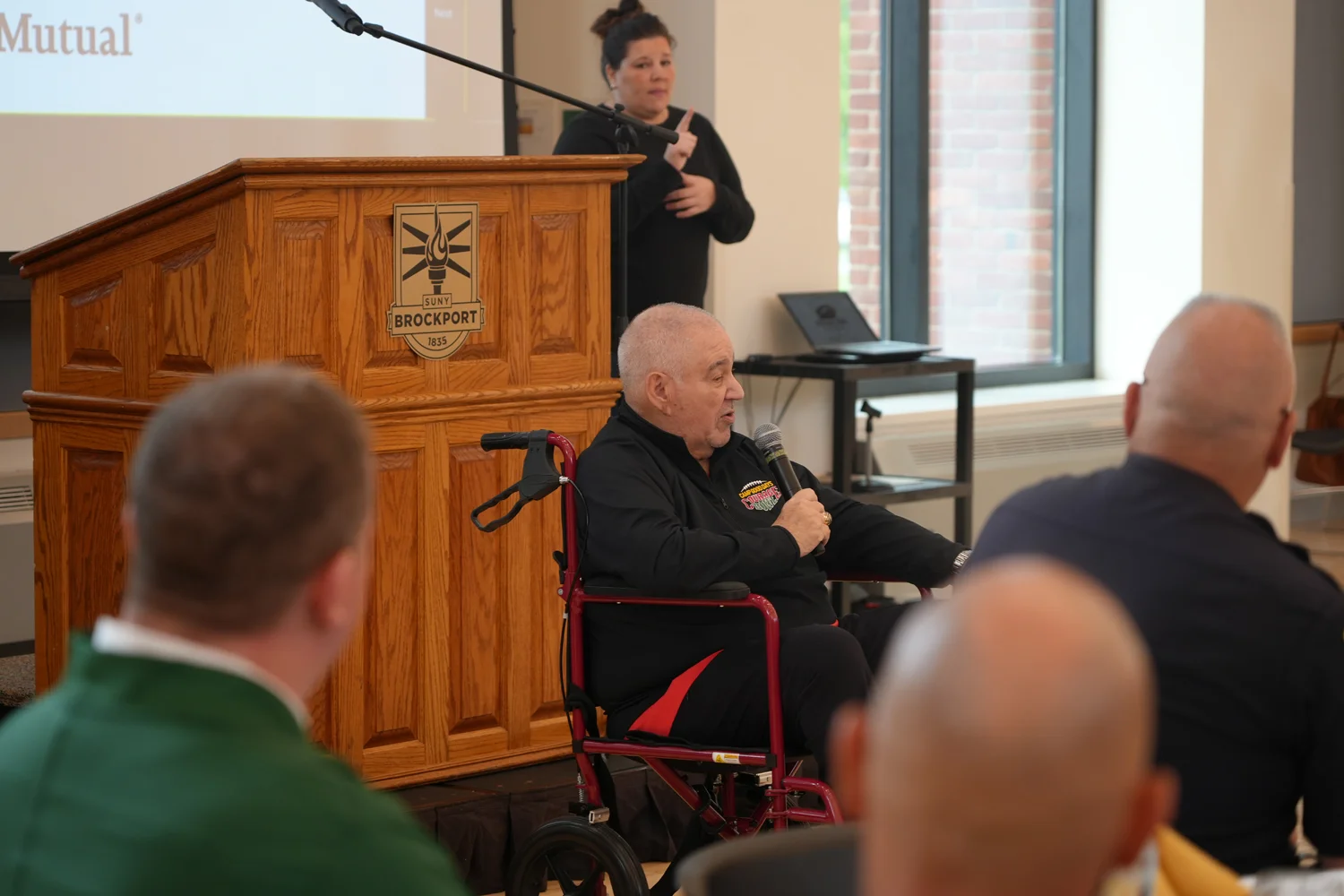 Gary Mervis speaking at the luncheon